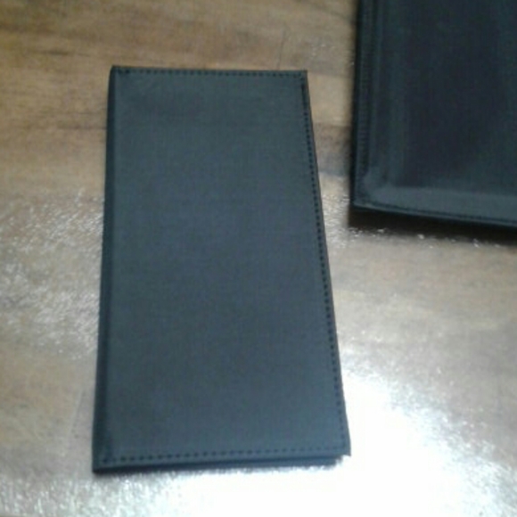 Black nylon checkbook wallet - Picture 6 of 7